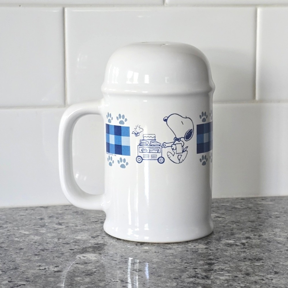 Vintage Treasure Craft Snoopy Peanuts Salt Shaker Ceramic White Blue Gingham